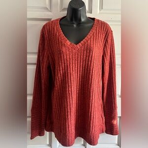 Cozy V-Neck Ribbed Sweater - Red